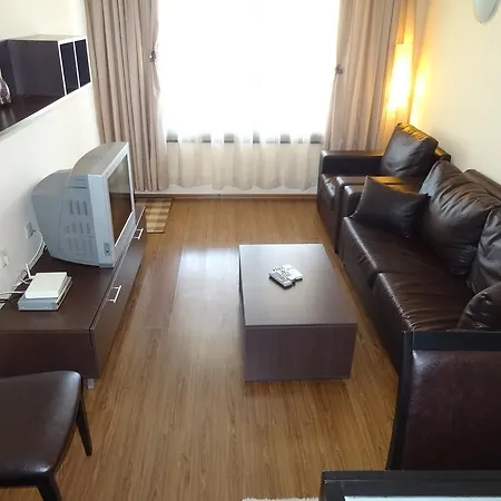 Hpm Sirena - Front Line Apartment